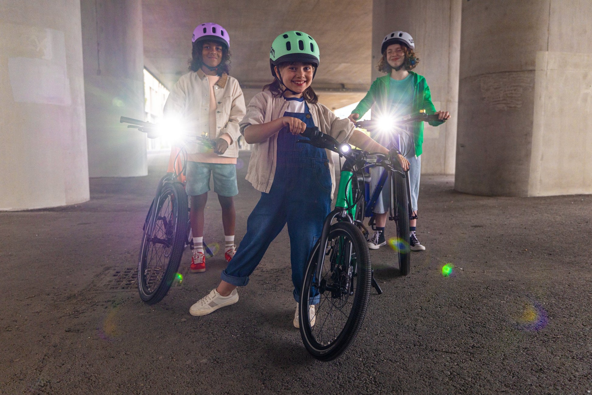 Lumini woom BEAM montate pe bicicletă de copii