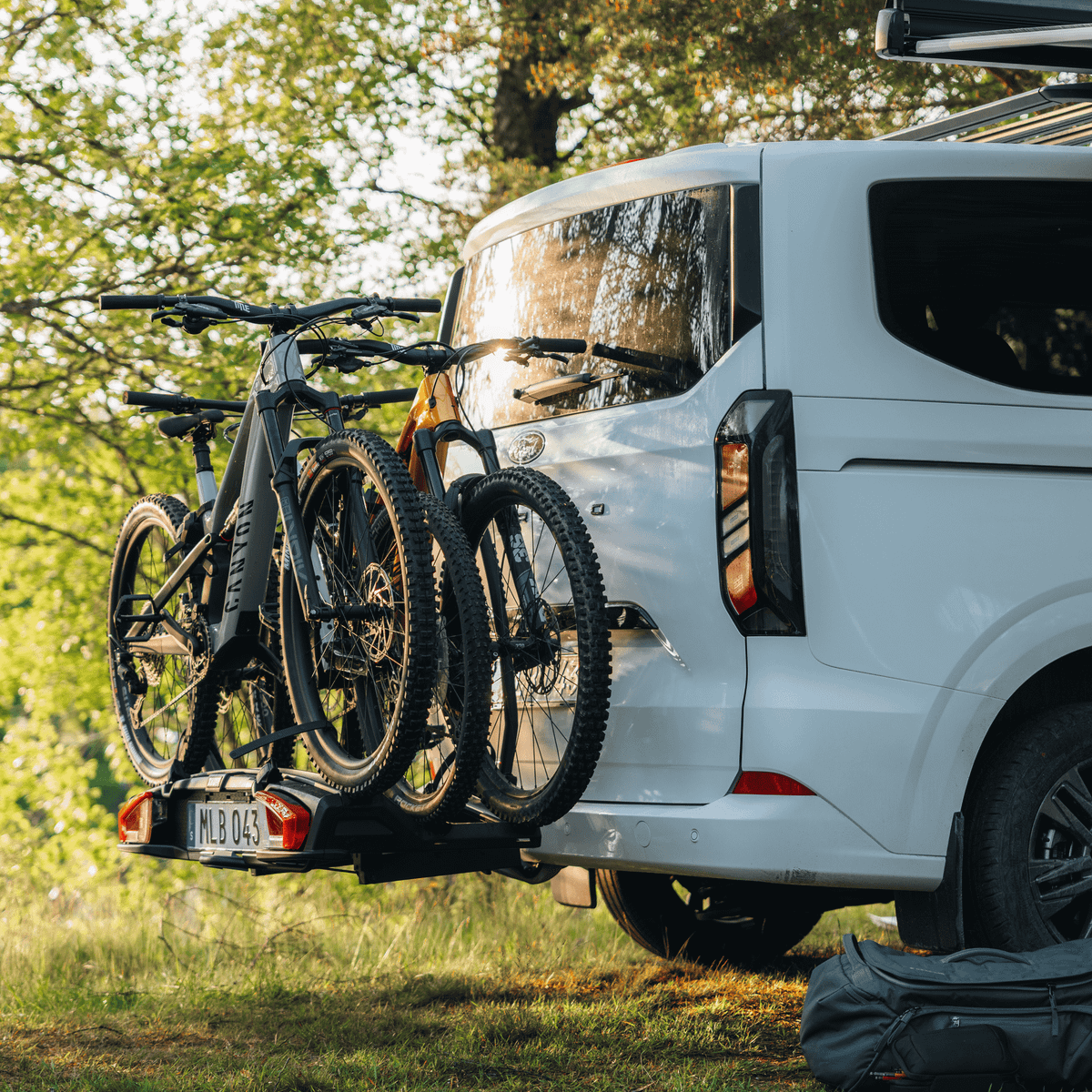 Suport Biciclete Auto pe carligul de remorcare Thule VeloSpa