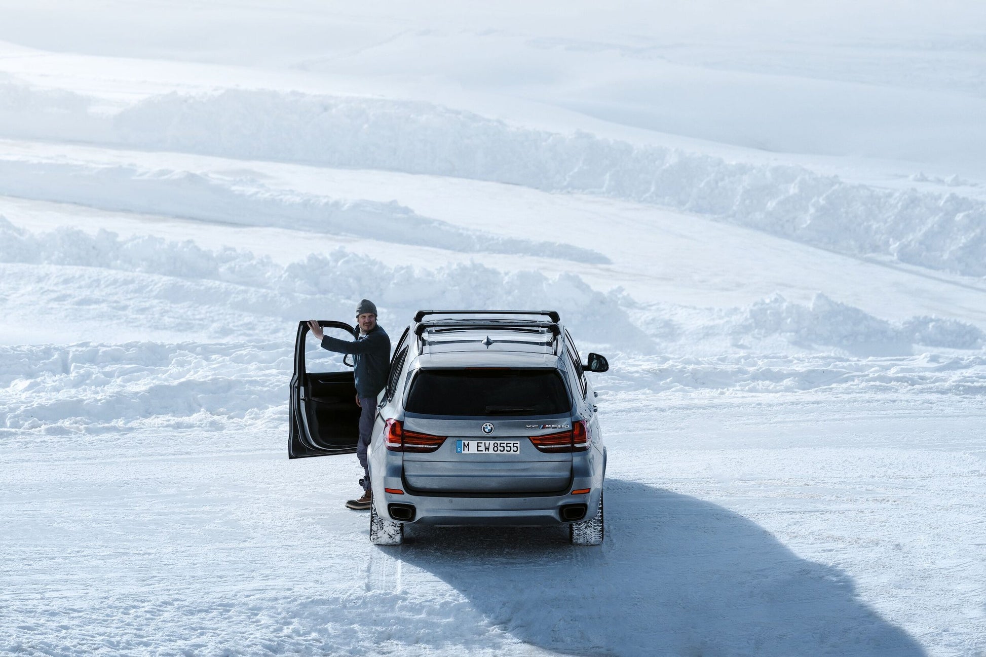 Large Thule Edge Flush Rail LS Austria 190220 16019