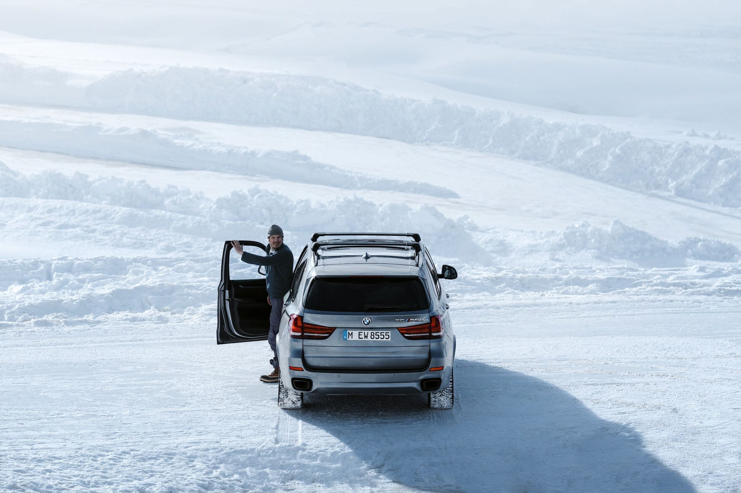 Large Thule Edge Flush Rail LS Austria 190220 16019
