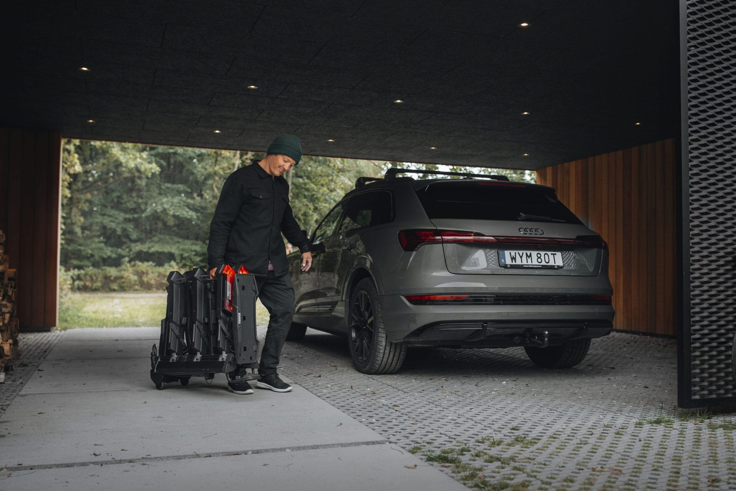 Large Thule Epos LS 220928 25057 scaled 1