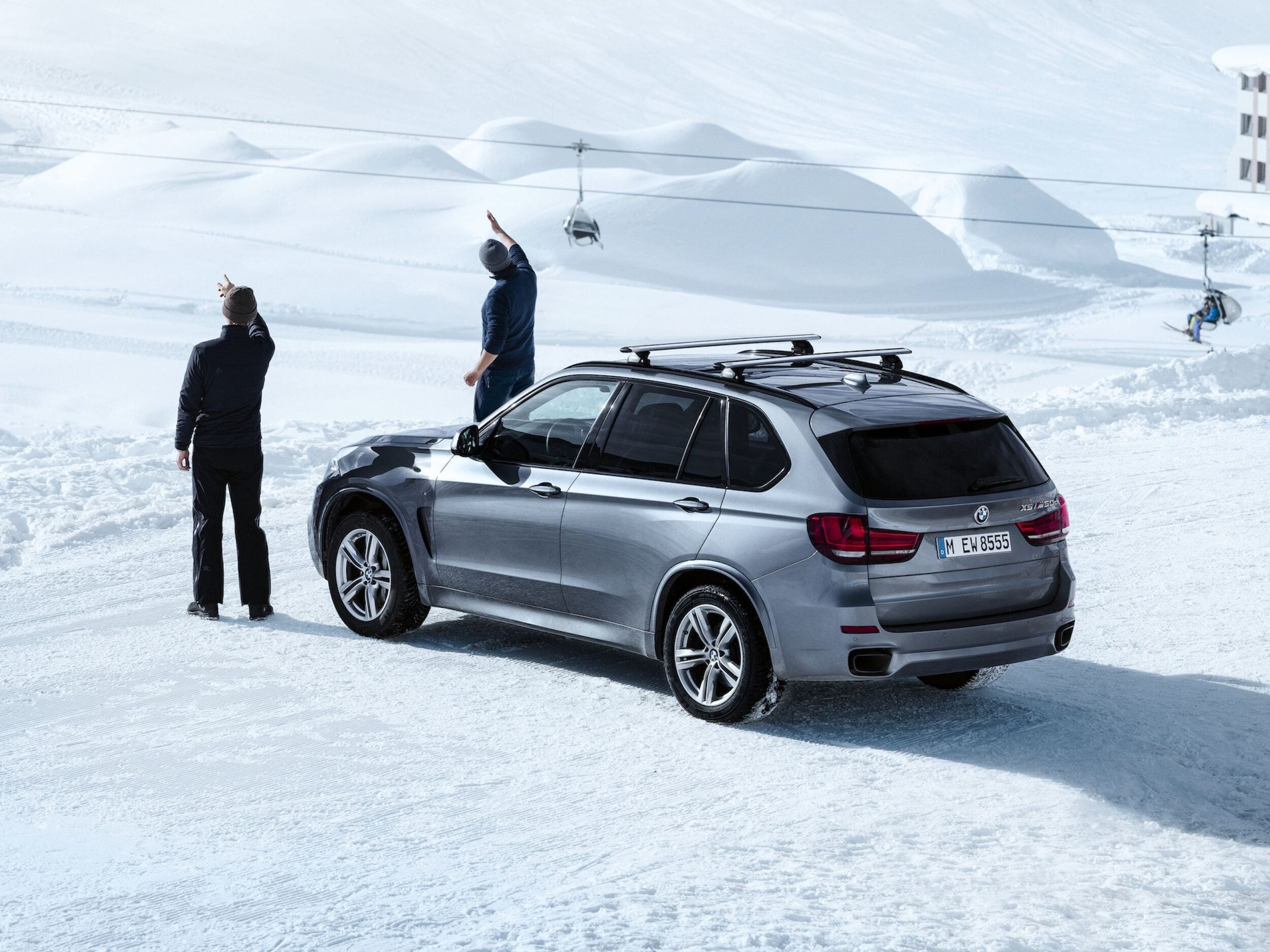 Large Thule Evo Flush Rail LS Austria 190220 15767