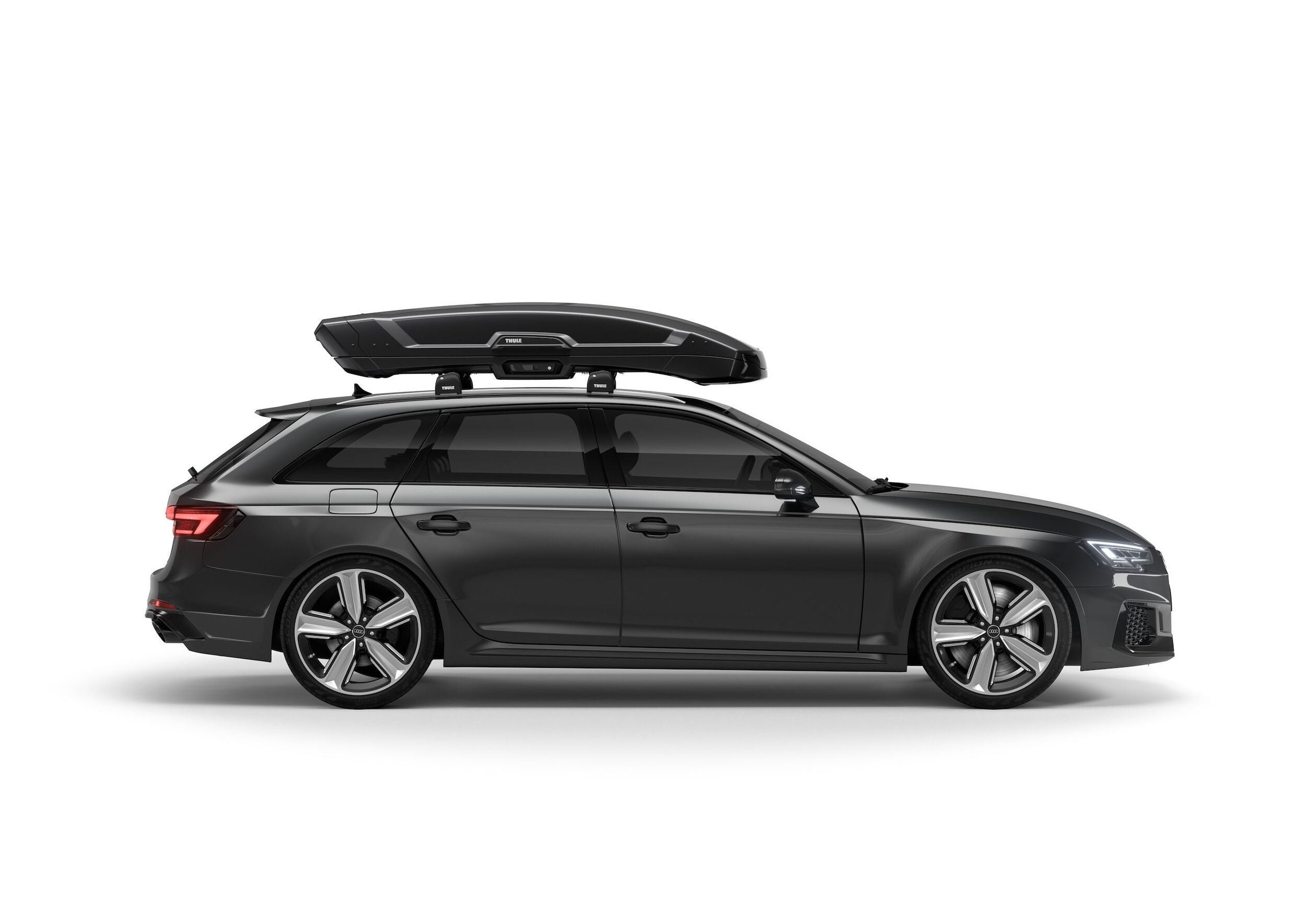 Large Thule Vector Medium BlackMetallic OC FullCar side 613201