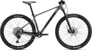 MY22XTCSLR291 ColorBMetallicBlack 1