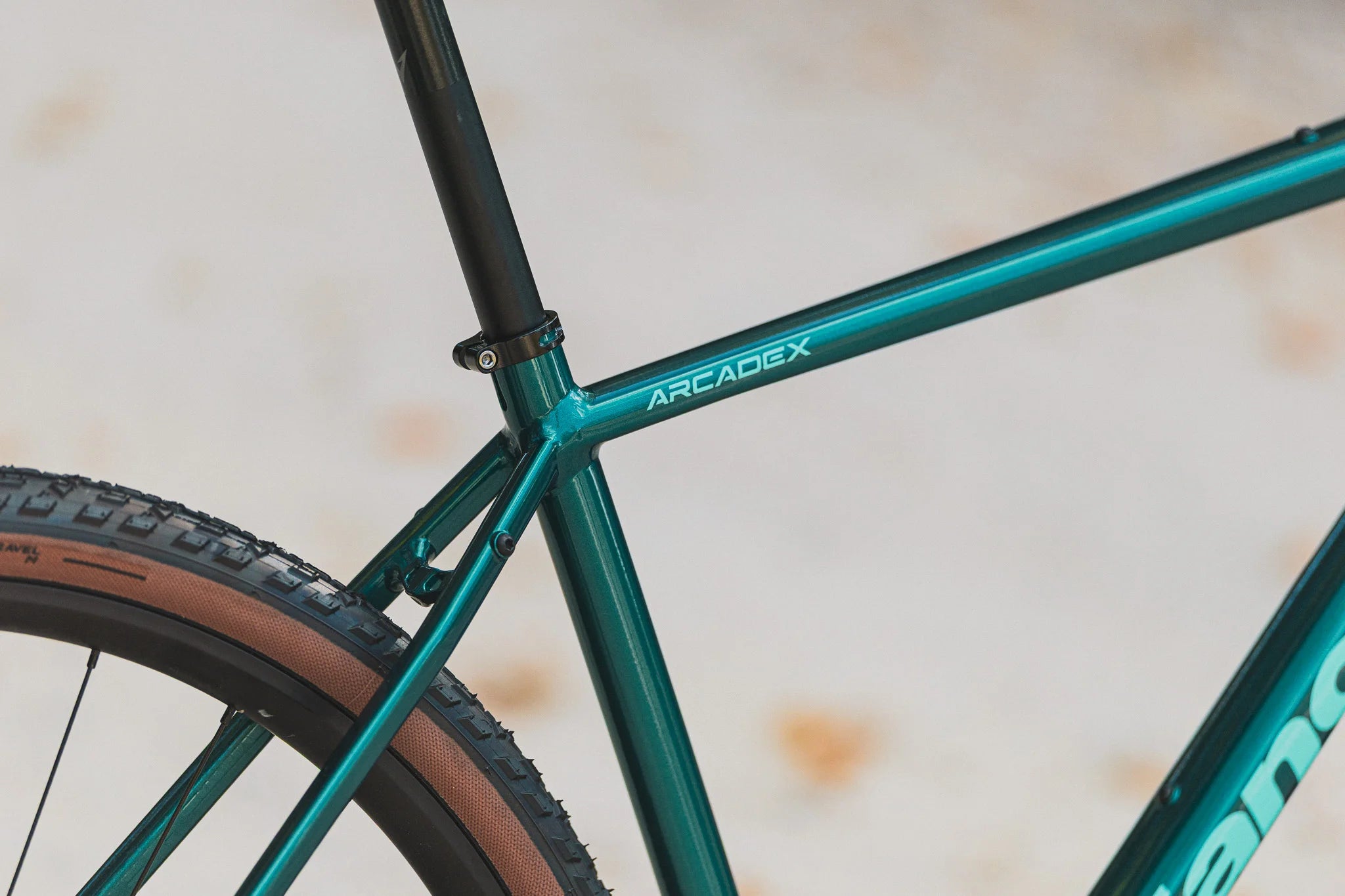 Gravel Bike Bianchi ARCADEX AL – GRX 610 12SP
