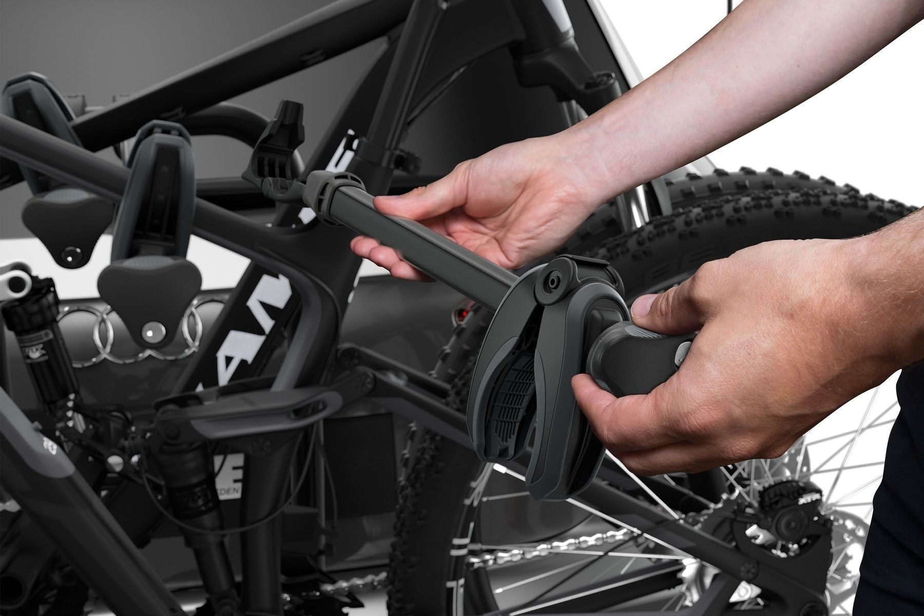 Suport Biciclete Auto Thule EasyFold XT 3 cu prindere pe carligul de remorcare – pentru 3 biciclete 934 BLACK 4