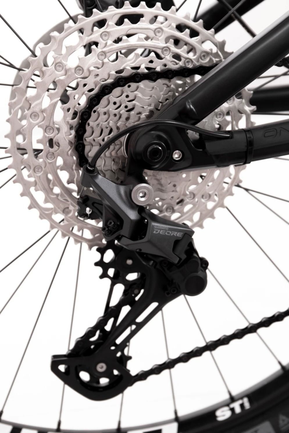 bicicleta rock machine blizzard 50 297 matte greyblackwhite 170 m 4