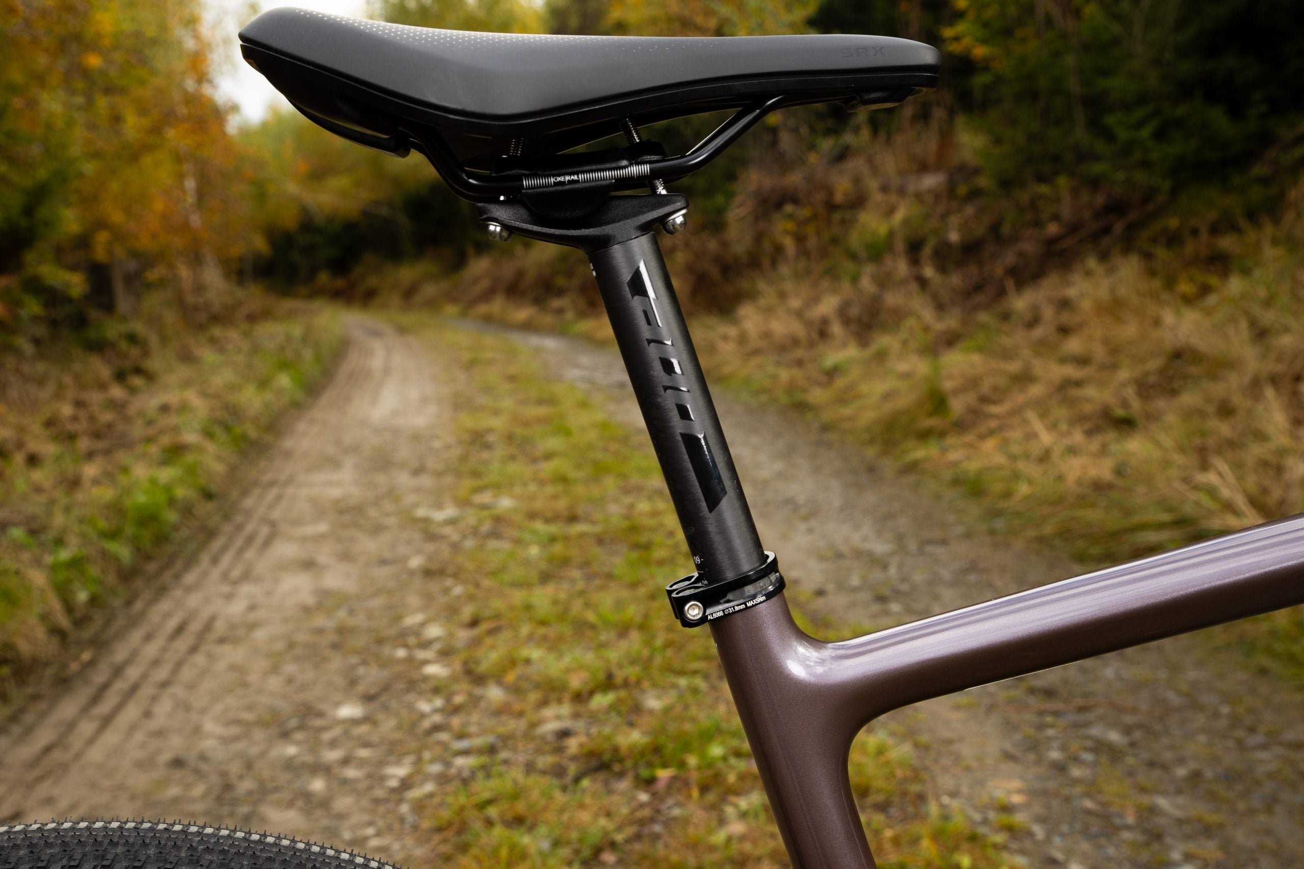 Bicicleta Rock Machine Lukk Cr 70 28 Gloss Purple Garnet 54cm - (L)