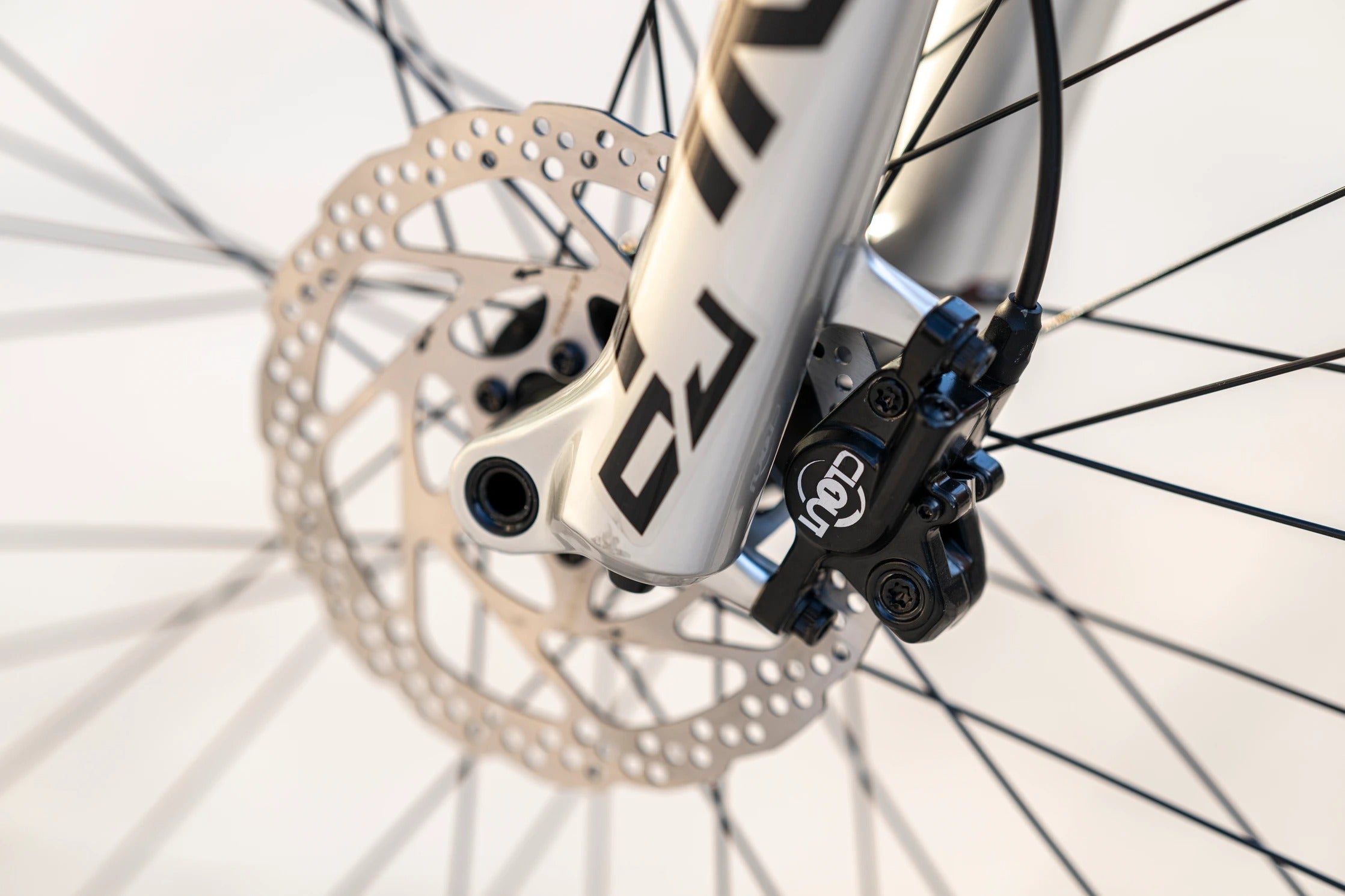 Bicicleta Rock Machine Riff 70s 26 Matte Grey
