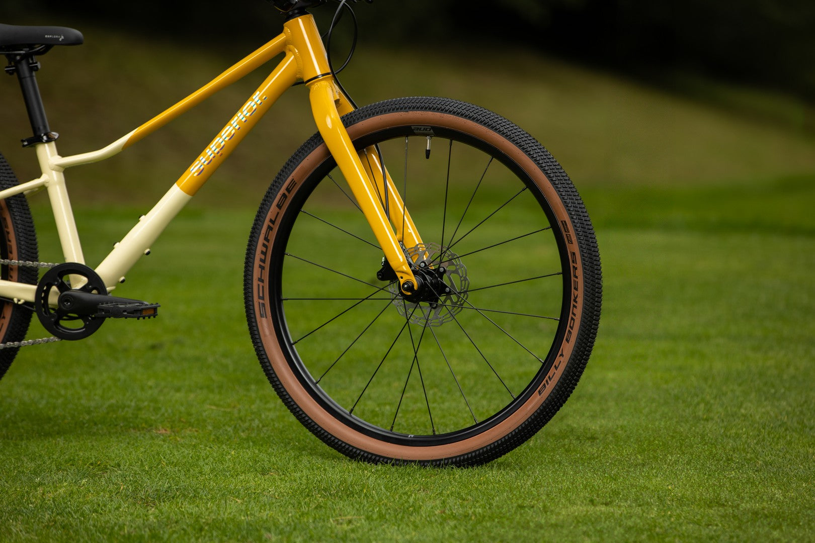 Bicicleta Superior F.L.Y. 24 24 Gloss Yellow