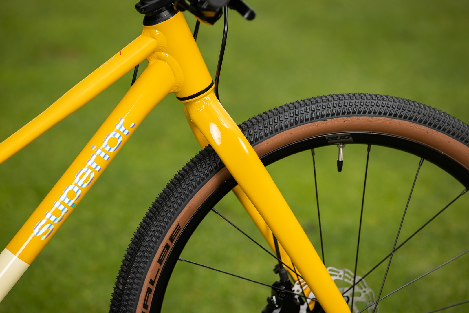 Bicicleta Superior F.L.Y. 24 24 Gloss Yellow