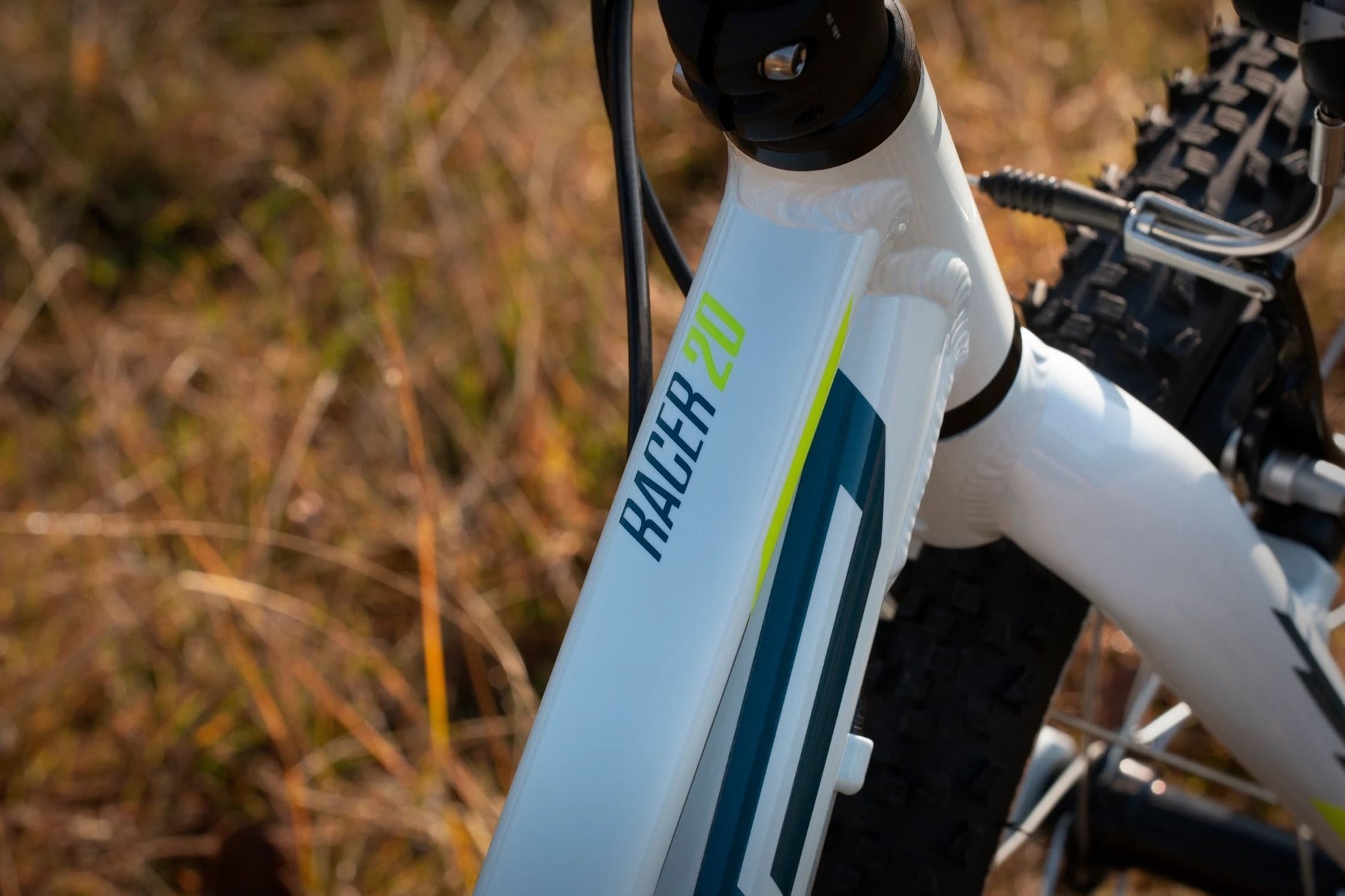 bicicleta superior racer xc 20 gloss white blue neon yellow 3