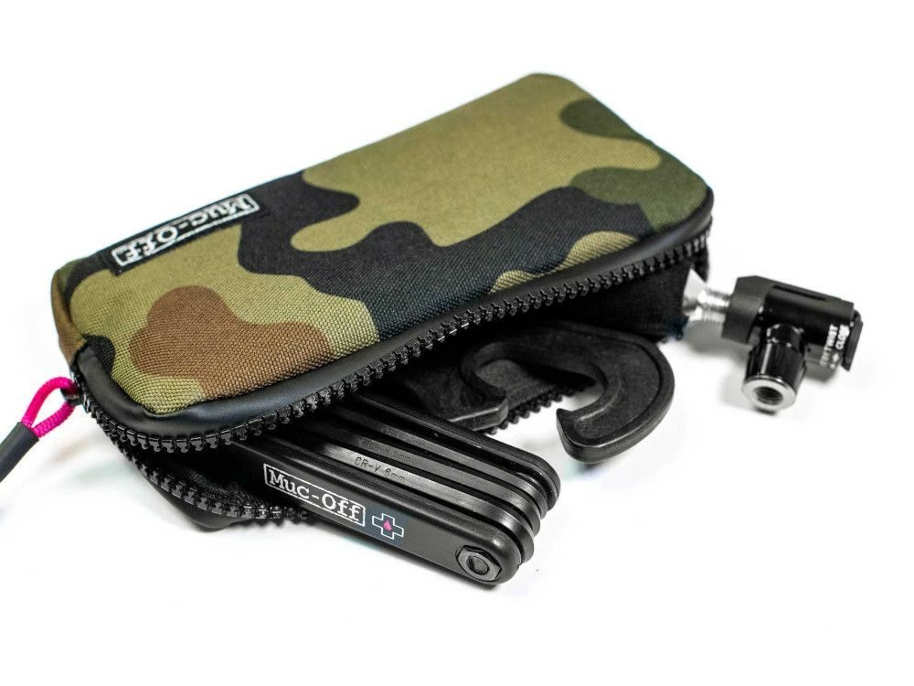 borseta muc off essentials camo 4