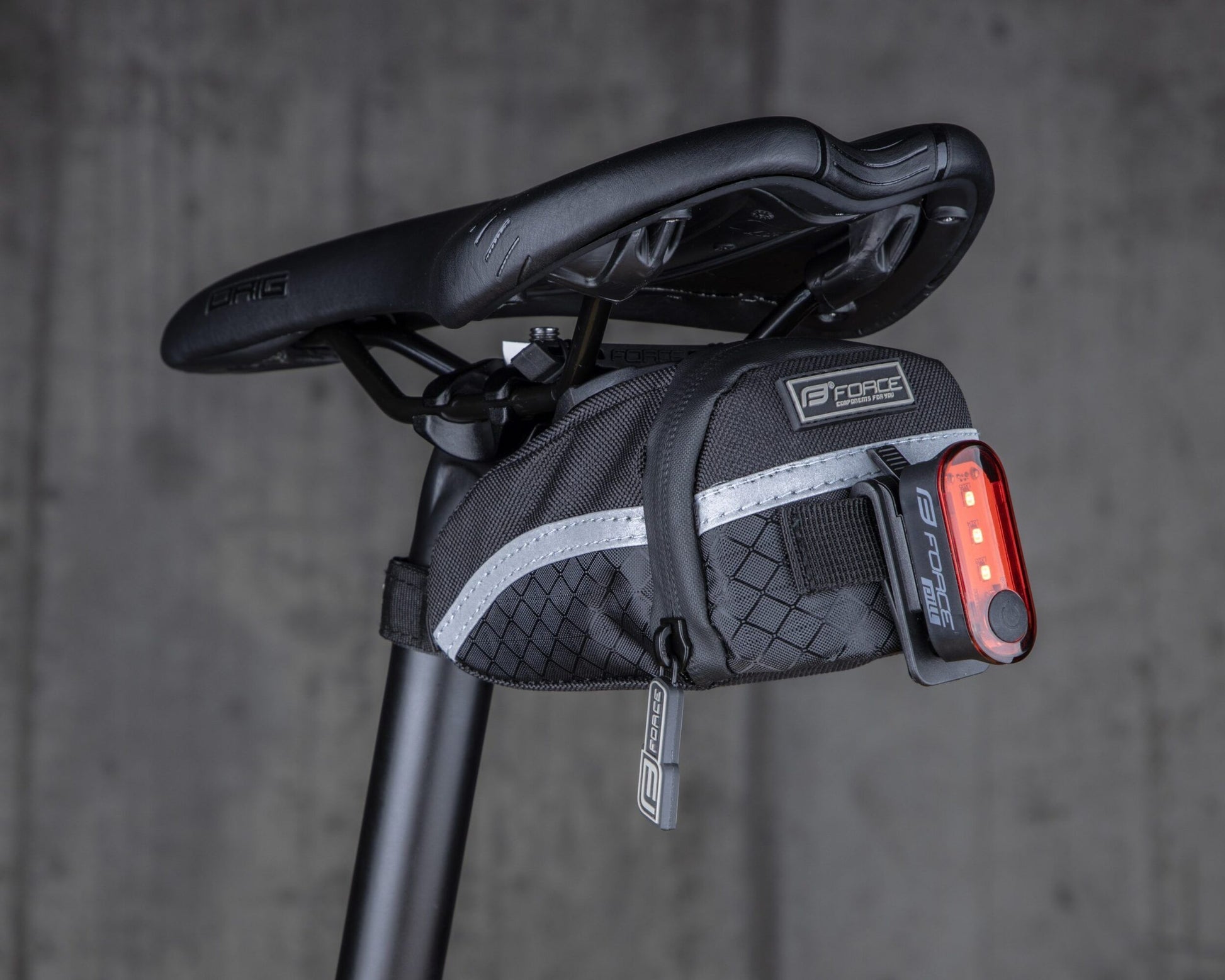 borseta sa force ride klick neagra s 4 scaled