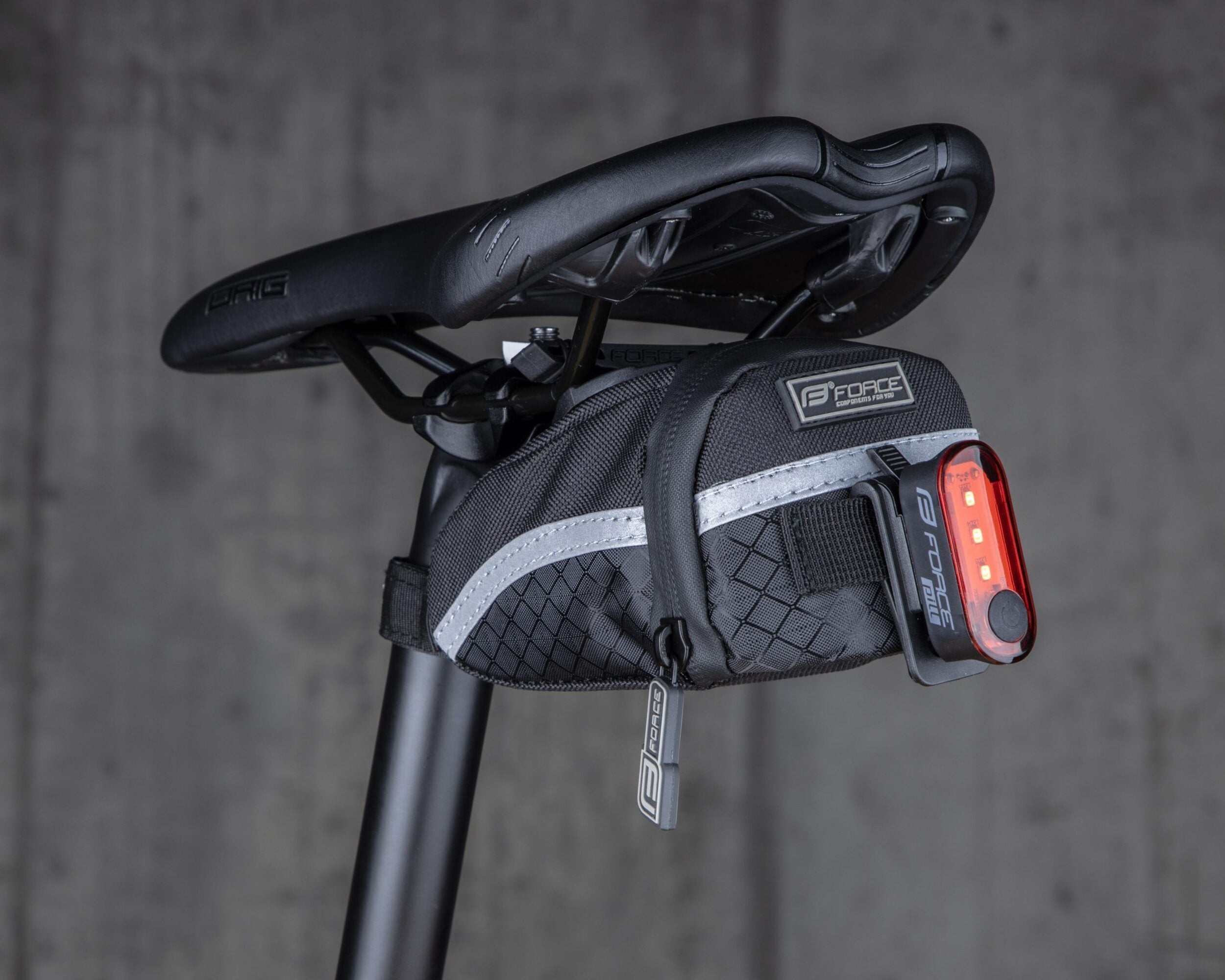 borseta sa force ride klick neagra s 4 scaled