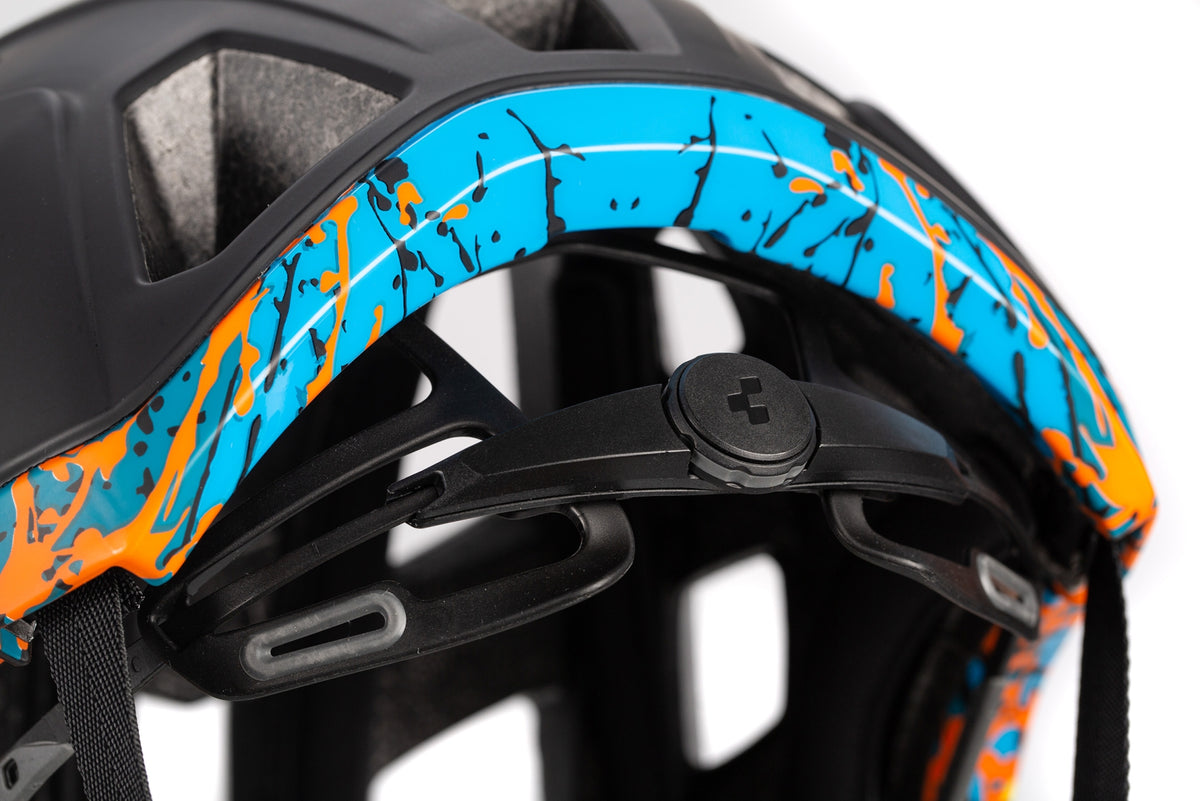 Casca CUBE Helmet Badger Black Splash