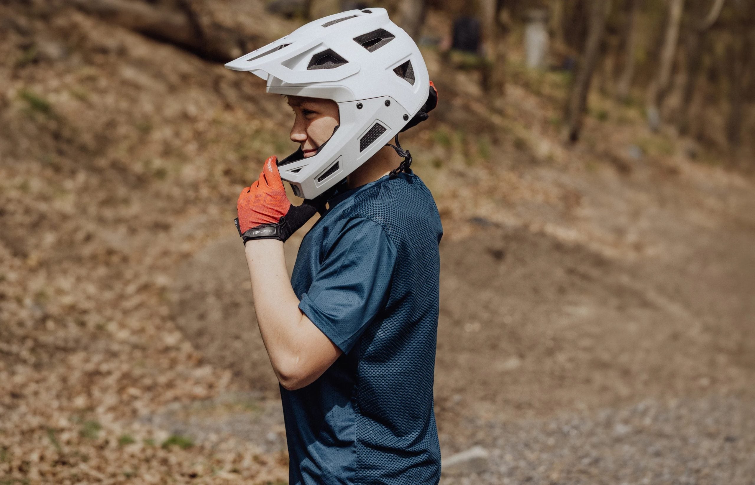 Casca Force DROP downhill, alb-gri XS-S