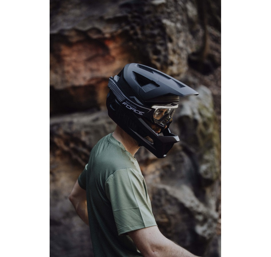 Casca Force Venom Downhill Black L-XL (57-61 cm)