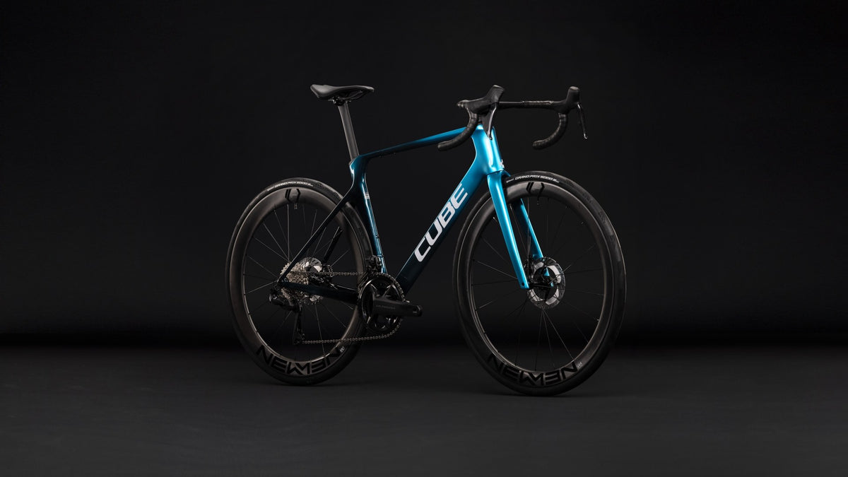 CUBE Agree C:62 Race chromeblue n liquidblue