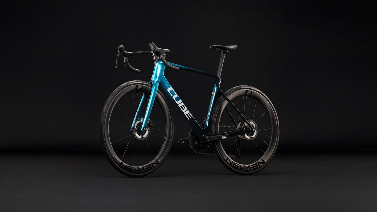 CUBE Agree C:62 Race chromeblue n liquidblue