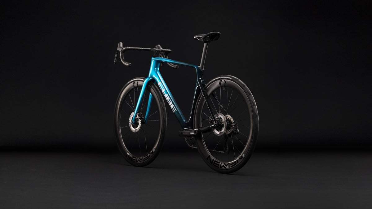 CUBE Agree C:62 Race chromeblue n liquidblue