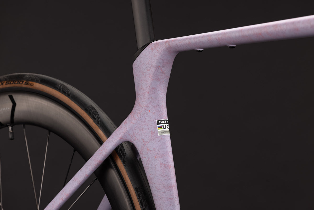 CUBE Agree C:62 Race lilacfibre n black
