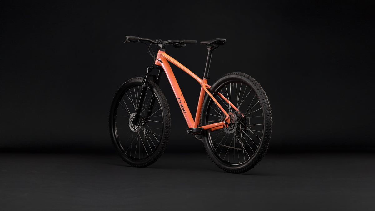 CUBE Aim One salmon n black