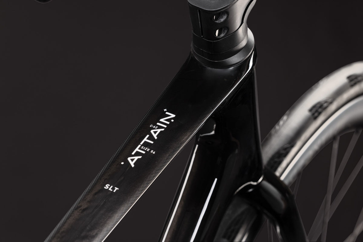 CUBE Attain C:62 SLT carbon n white
