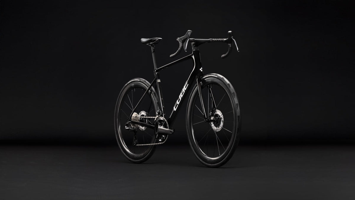 CUBE Attain C:62 SLT carbon n white