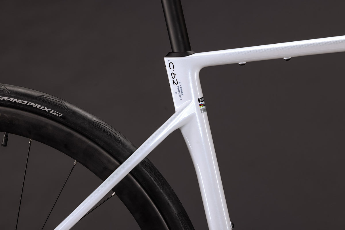 CUBE Attain C:62 SLX metallicwhite n black