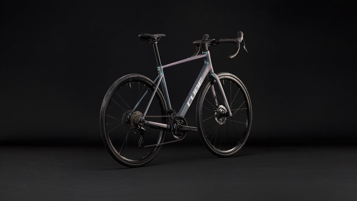 CUBE Attain Race smaragdgrey n white