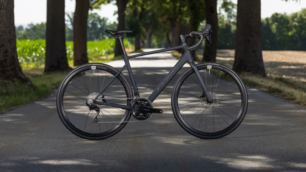 CUBE Attain SLX black n chrome