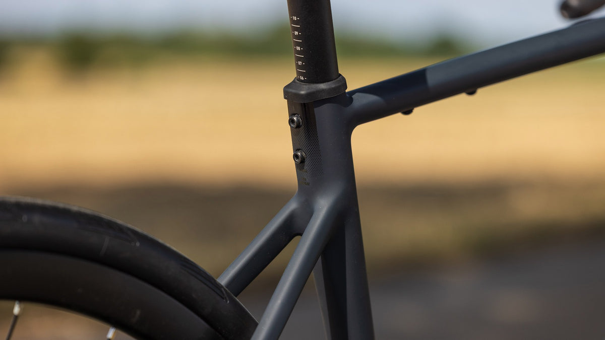 CUBE Attain SLX black n chrome