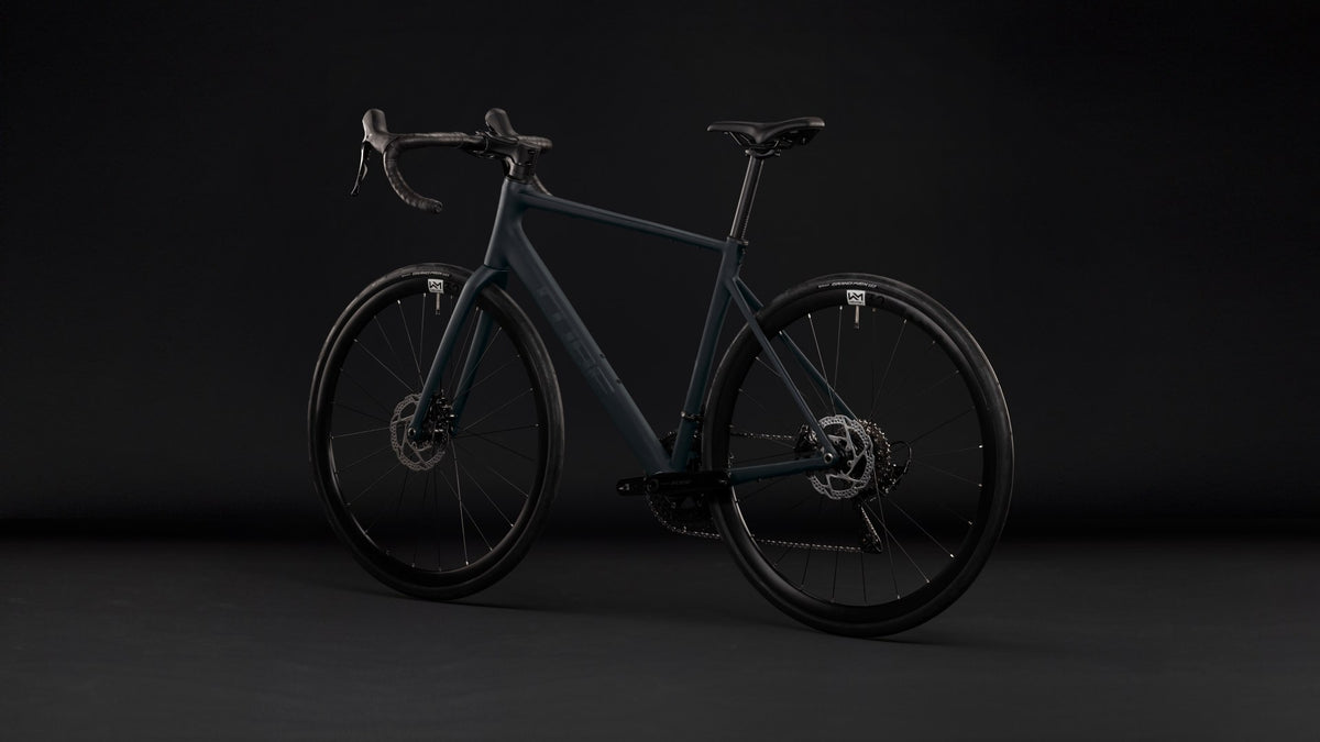 CUBE Attain SLX black n chrome