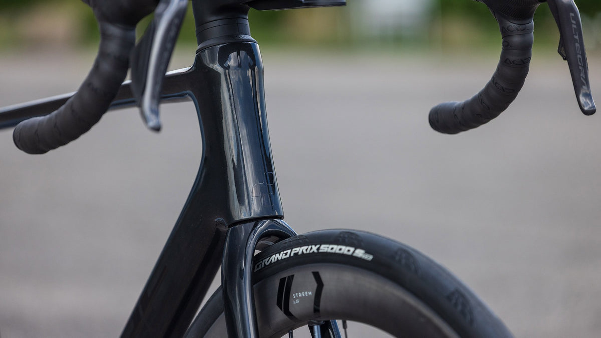 CUBE Litening Air C:68X Race blackpearl n black