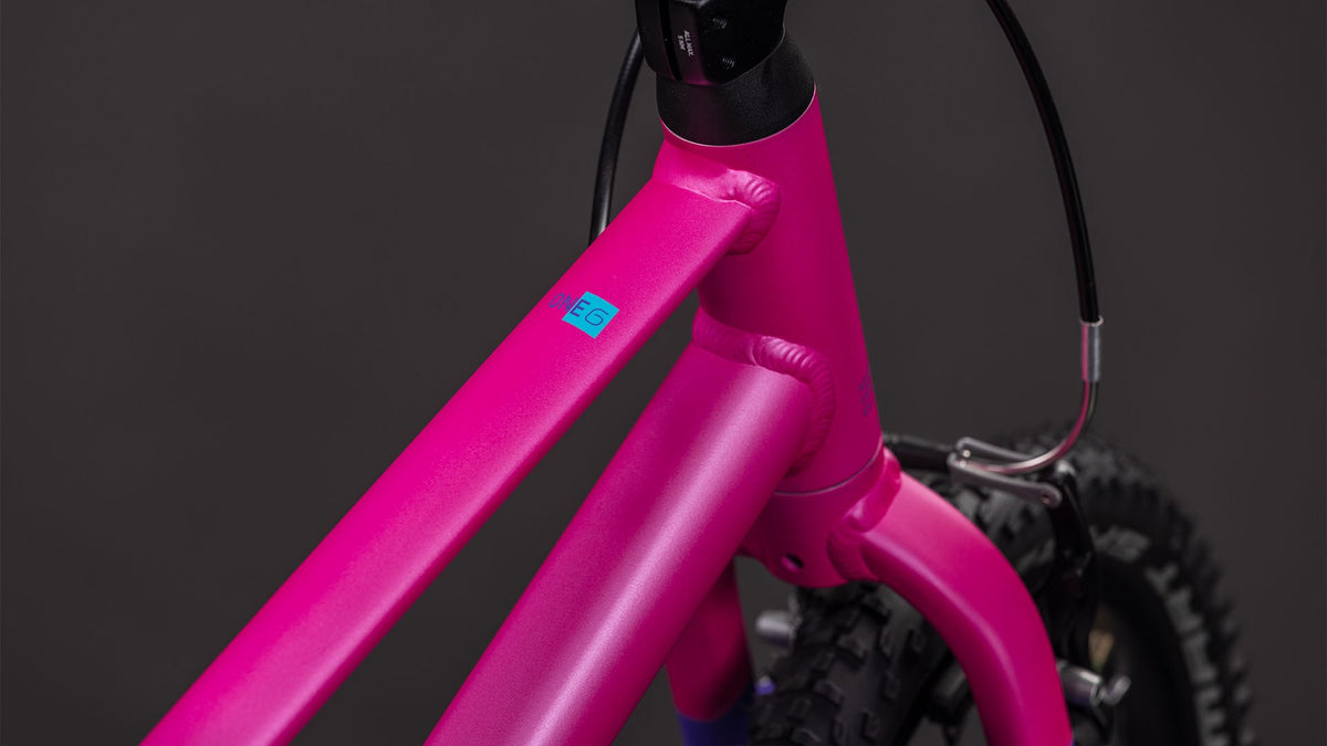 Bicicleta CUBE Numove 160 fucsia n plum