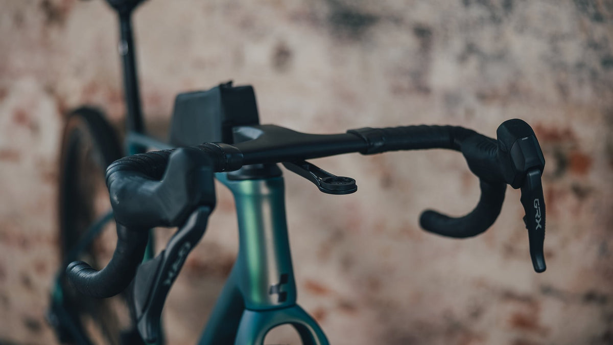 CUBE Nuroad C:62 Race jungali n black