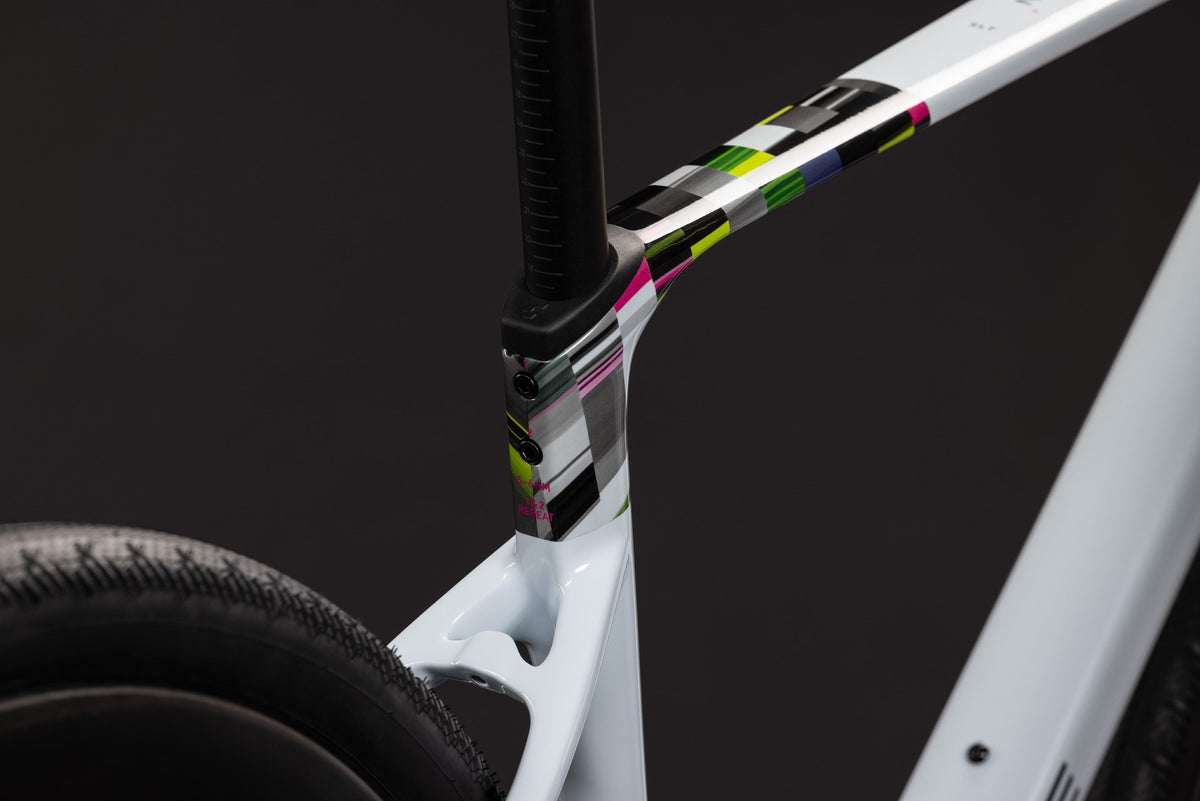 CUBE Nuroad C:62 SLT glacier n magenta