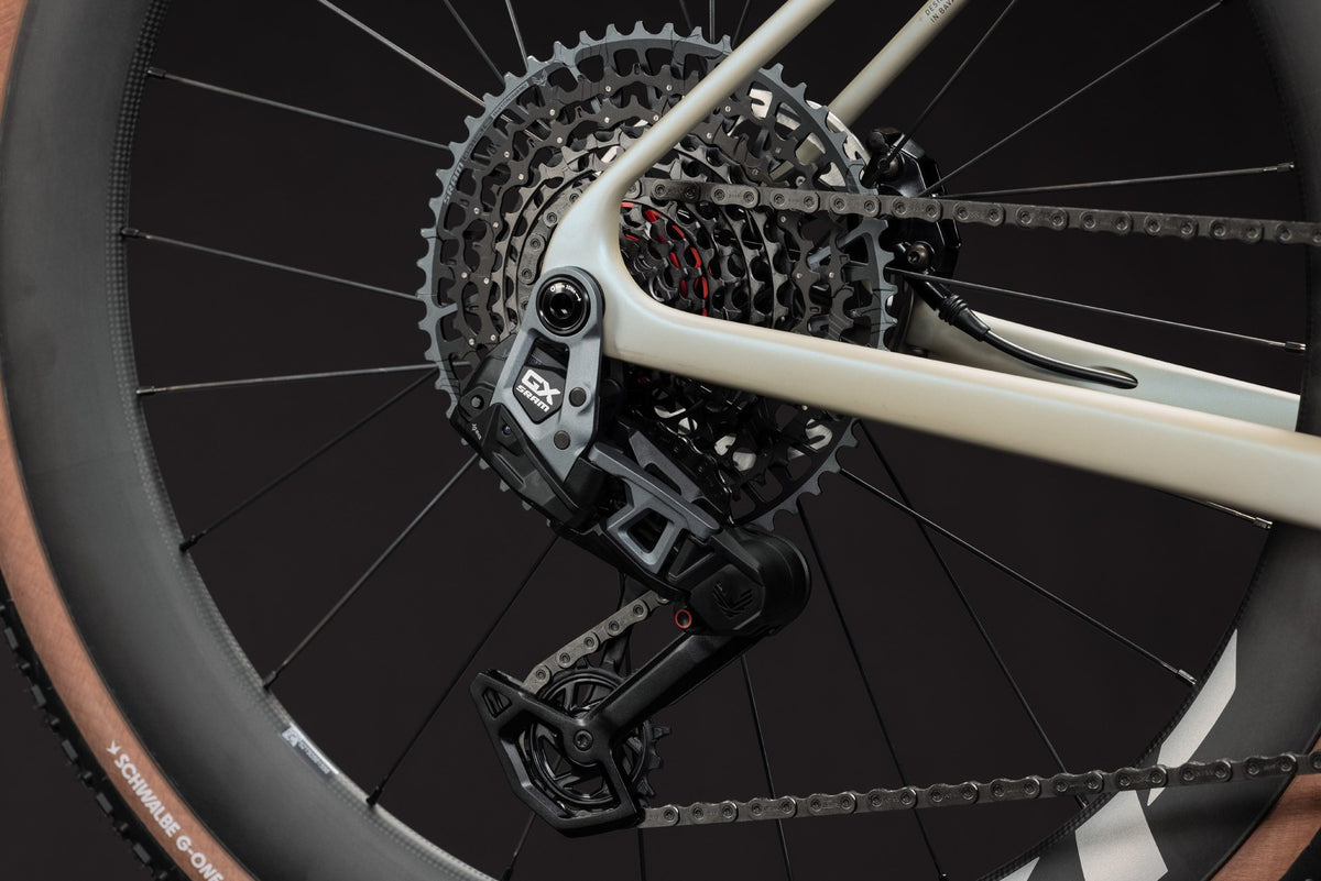 CUBE Nuroad C:62 SLX glintsand n black