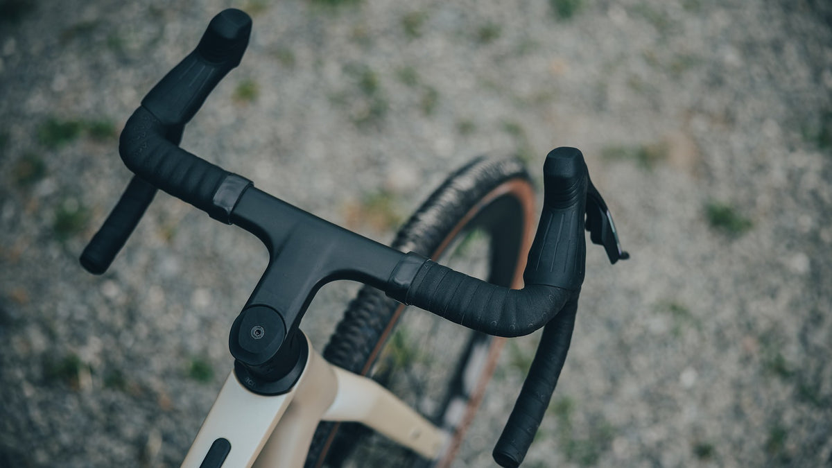 CUBE Nuroad C:62 SLX glintsand n black