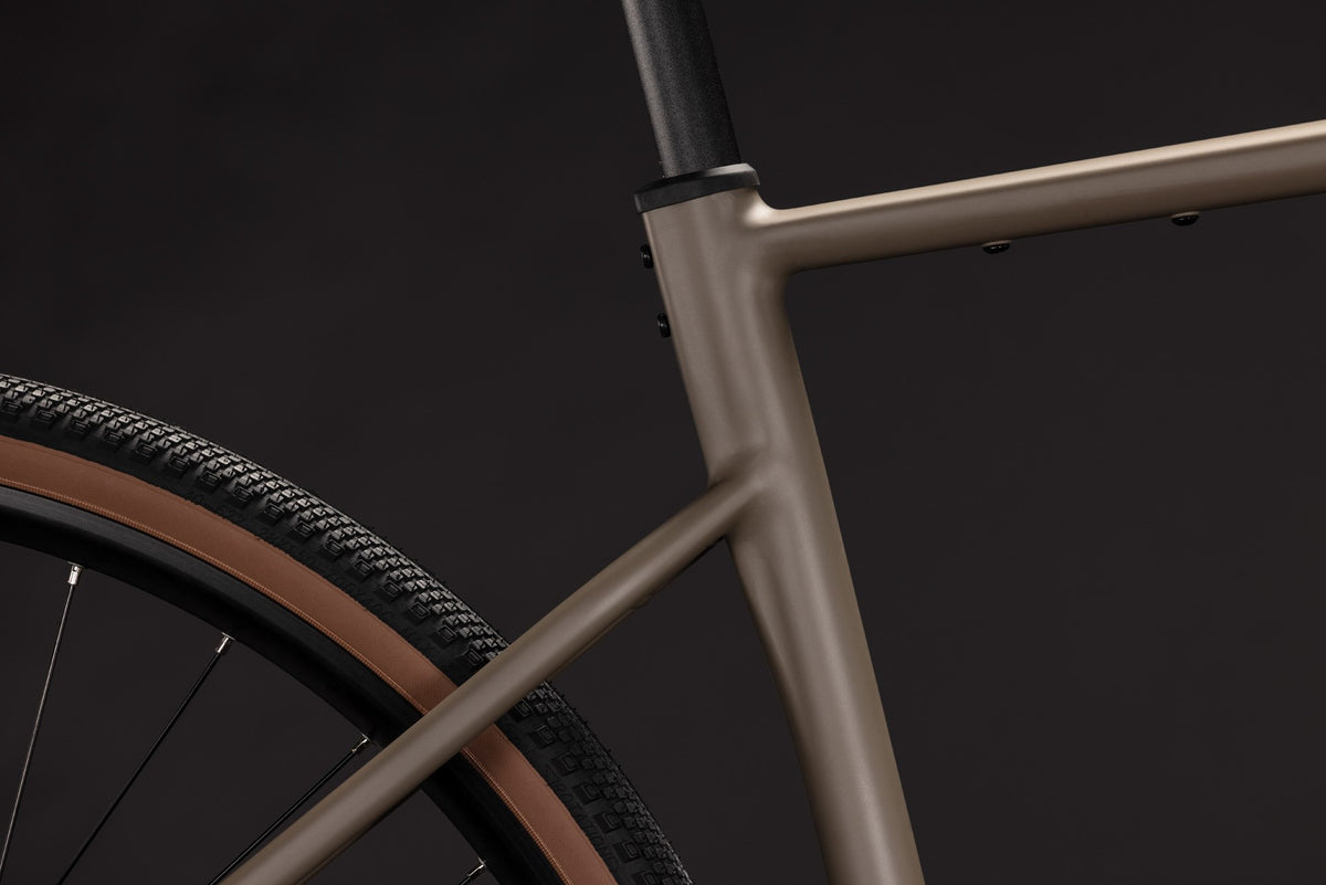 CUBE Nuroad ONE wood n grey