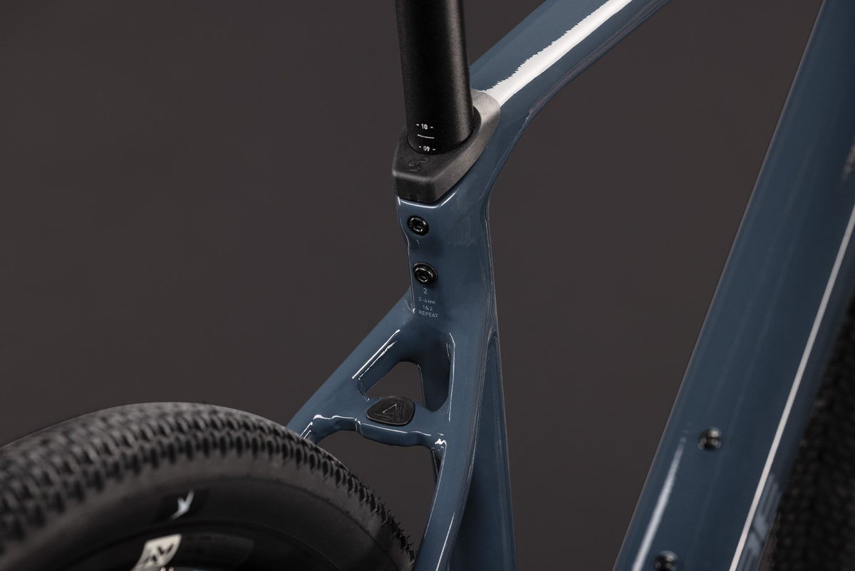 CUBE Nuroad Race inkgrey n grey