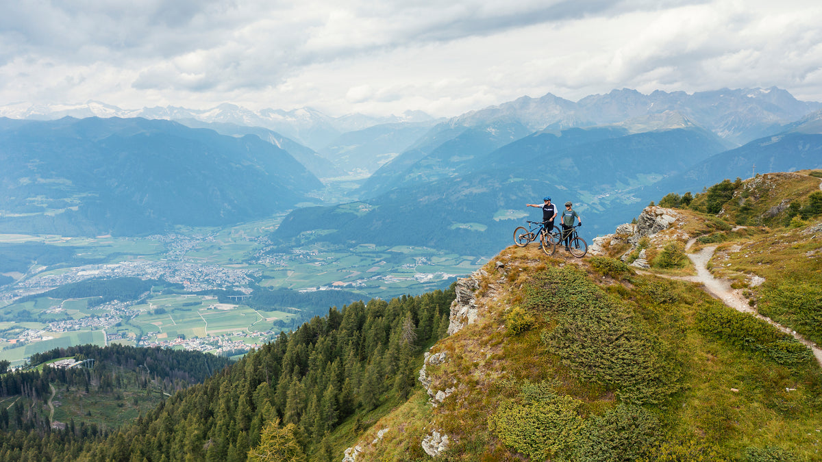 CUBE Reaction 240 Pro prizmpolished’n’red