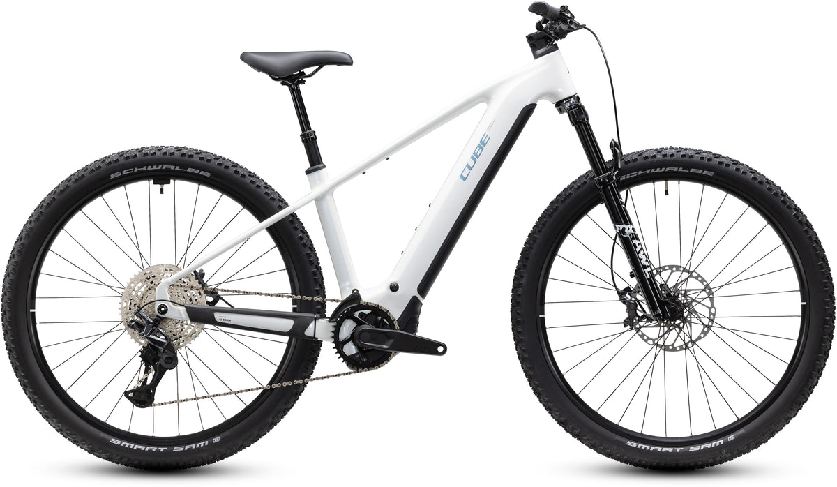 CUBE Reaction Hybrid Race 800 snow’n’black Classic