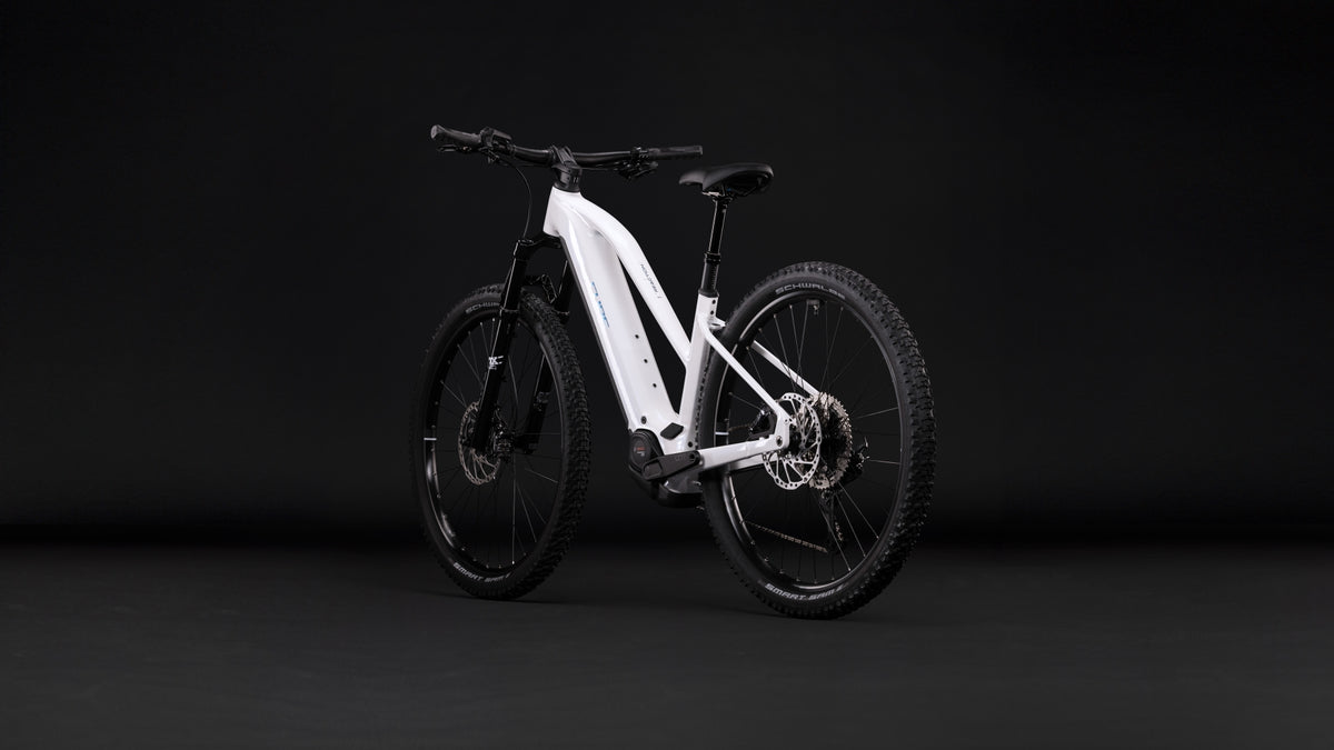 CUBE Reaction Hybrid Race 800 snow’n’black Trapeze