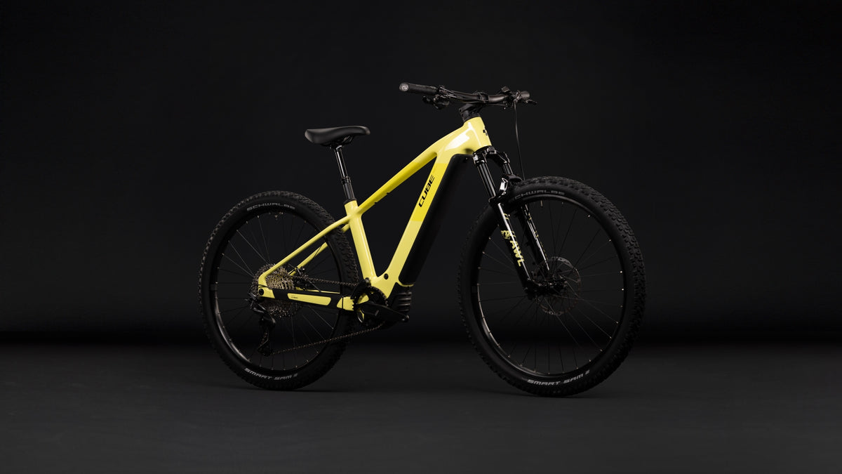 CUBE Reaction Hybrid Race 800 bananasplit’n’black Classic