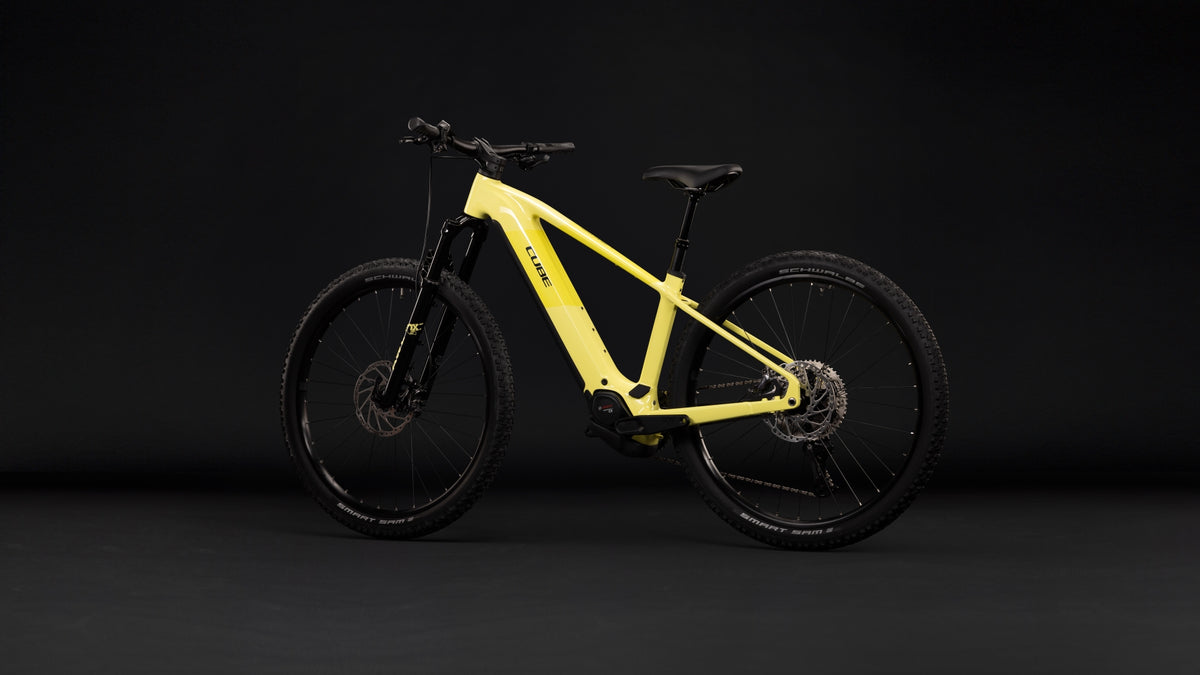 CUBE Reaction Hybrid Race 800 bananasplit’n’black Classic