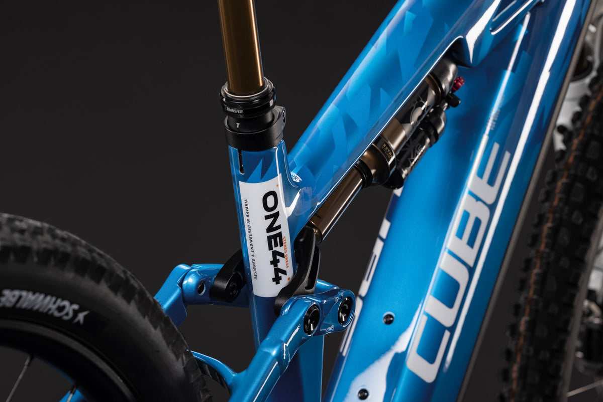 CUBE Stereo Hybrid ONE44 HPC AT 800 actionteam