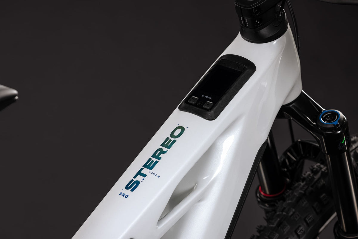 CUBE Stereo Hybrid ONE44 HPC Pro 800 metallicwhite n blue