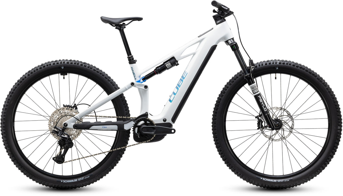 CUBE Stereo Hybrid ONE44 HPC Pro 800 metallicwhite n blue